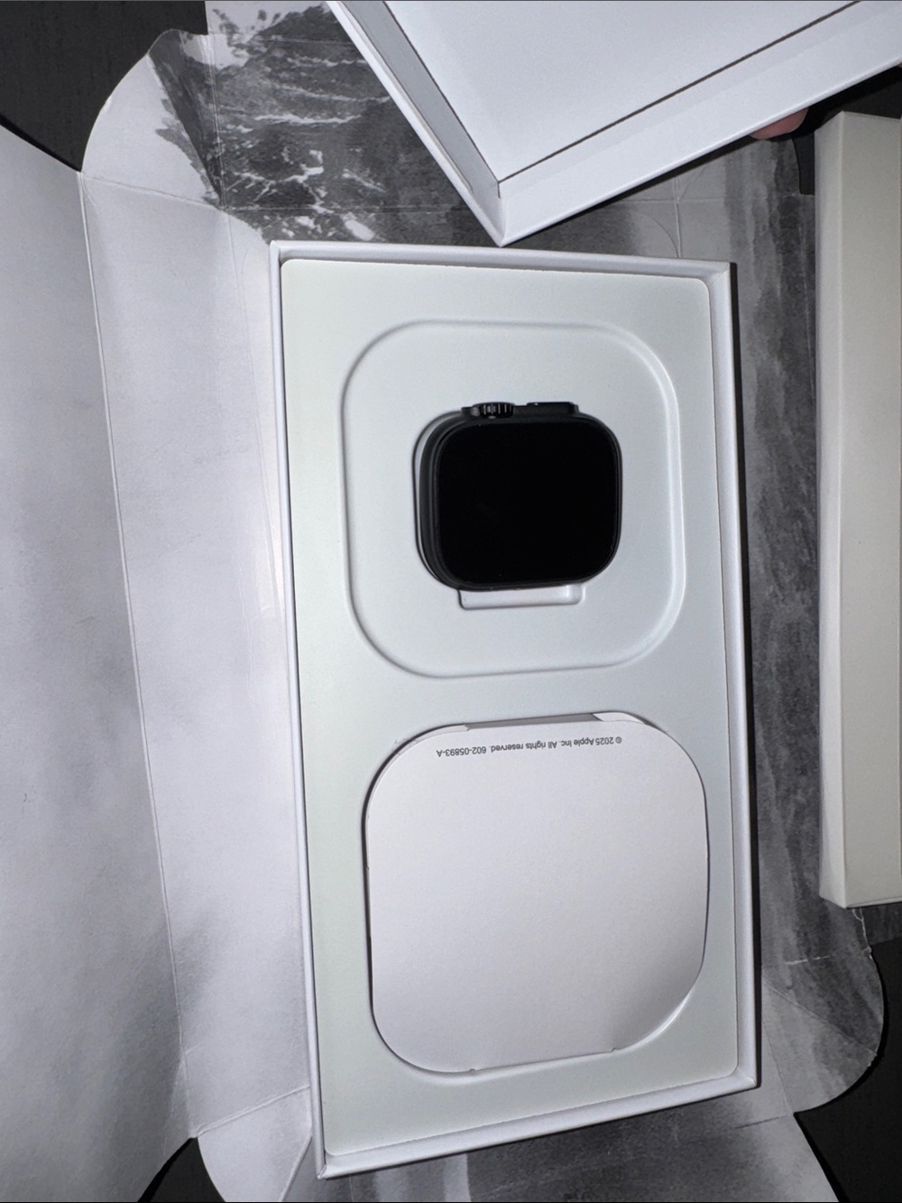 Apple Watch box - Picture 3 of 4